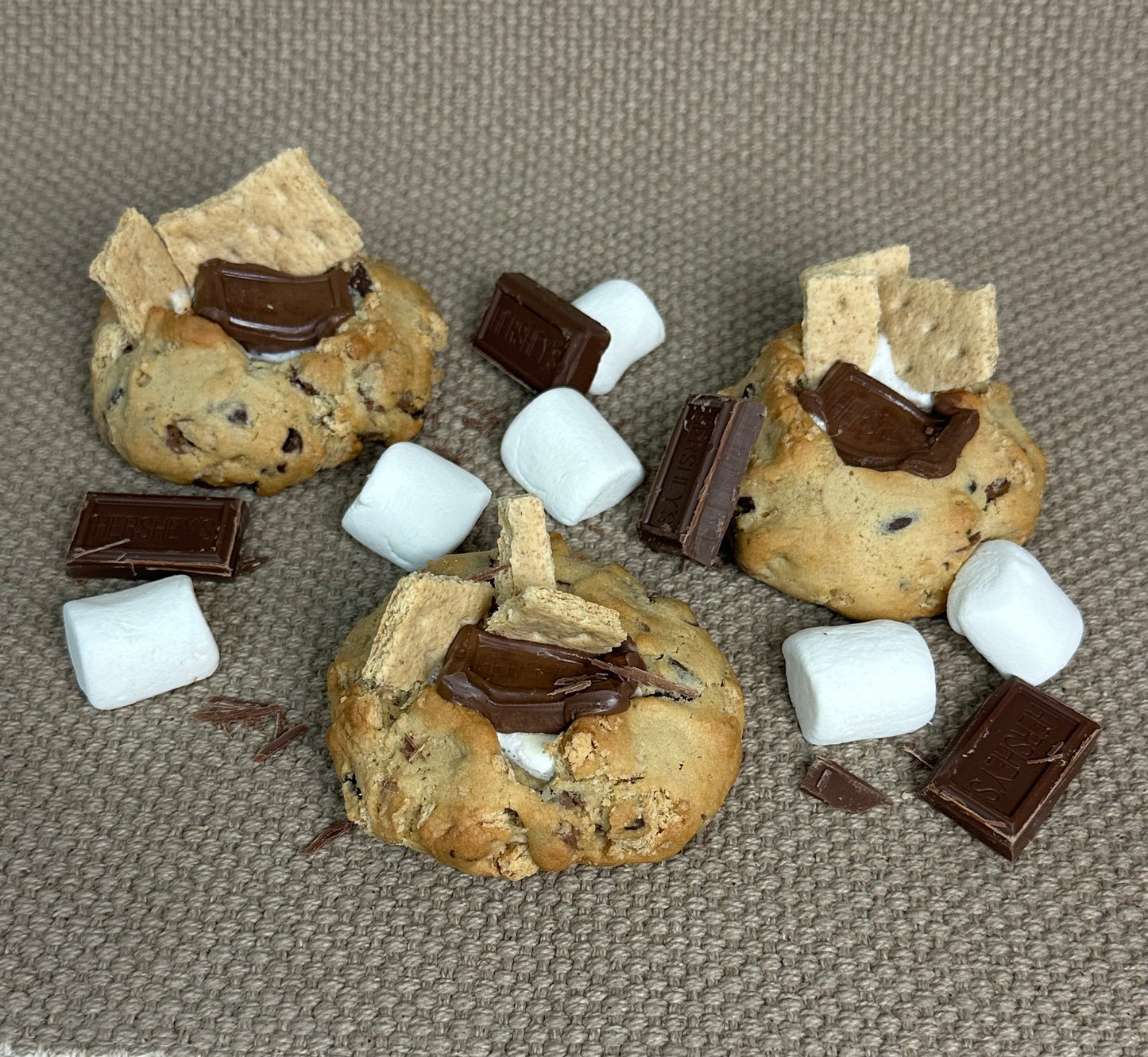 JUMBO S' MORES COOKIES