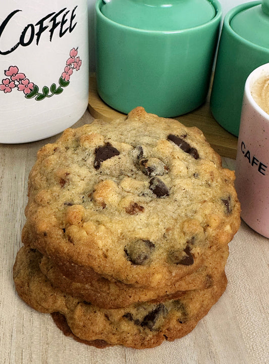 CHOCOLATE CHIP COOKIE