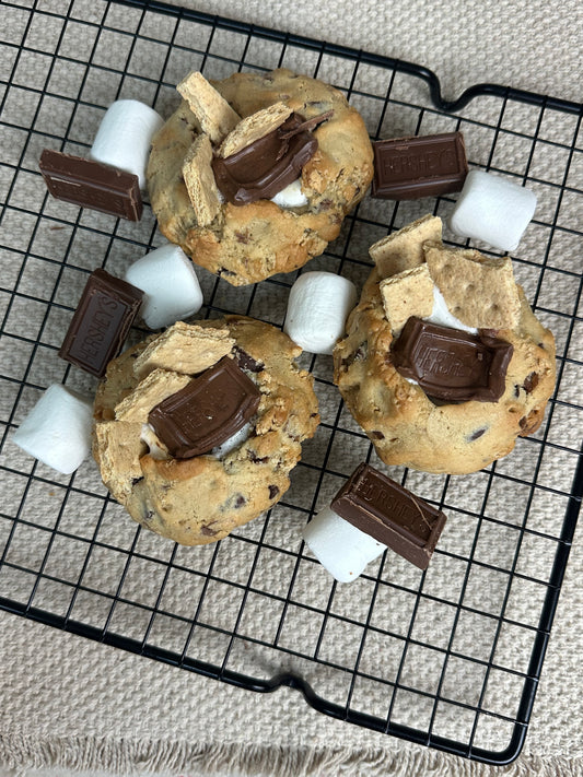 JUMBO S' MORES COOKIES