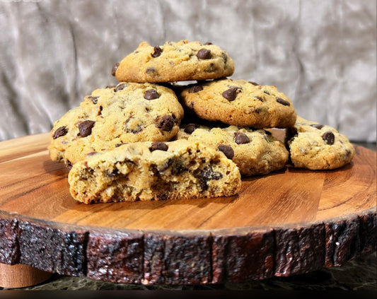 CHOCOLATE CHIP NUT COOKIE
